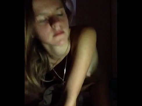 ❤️ Neska bat masturbatzen da eta cums ❤️ Sexu bideoa %eu.pornado-co.ruan ❌